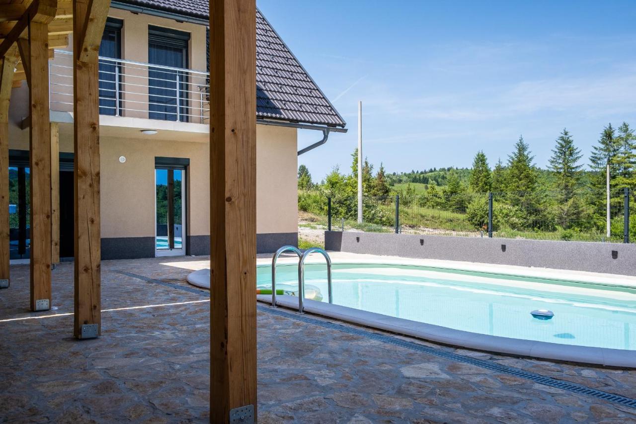 Villa Nesa - Beautiful Guest House At Continental Croatia With Outdoor Swimming Pool, Sauna And 3 Bedrooms Plaski Luaran gambar
