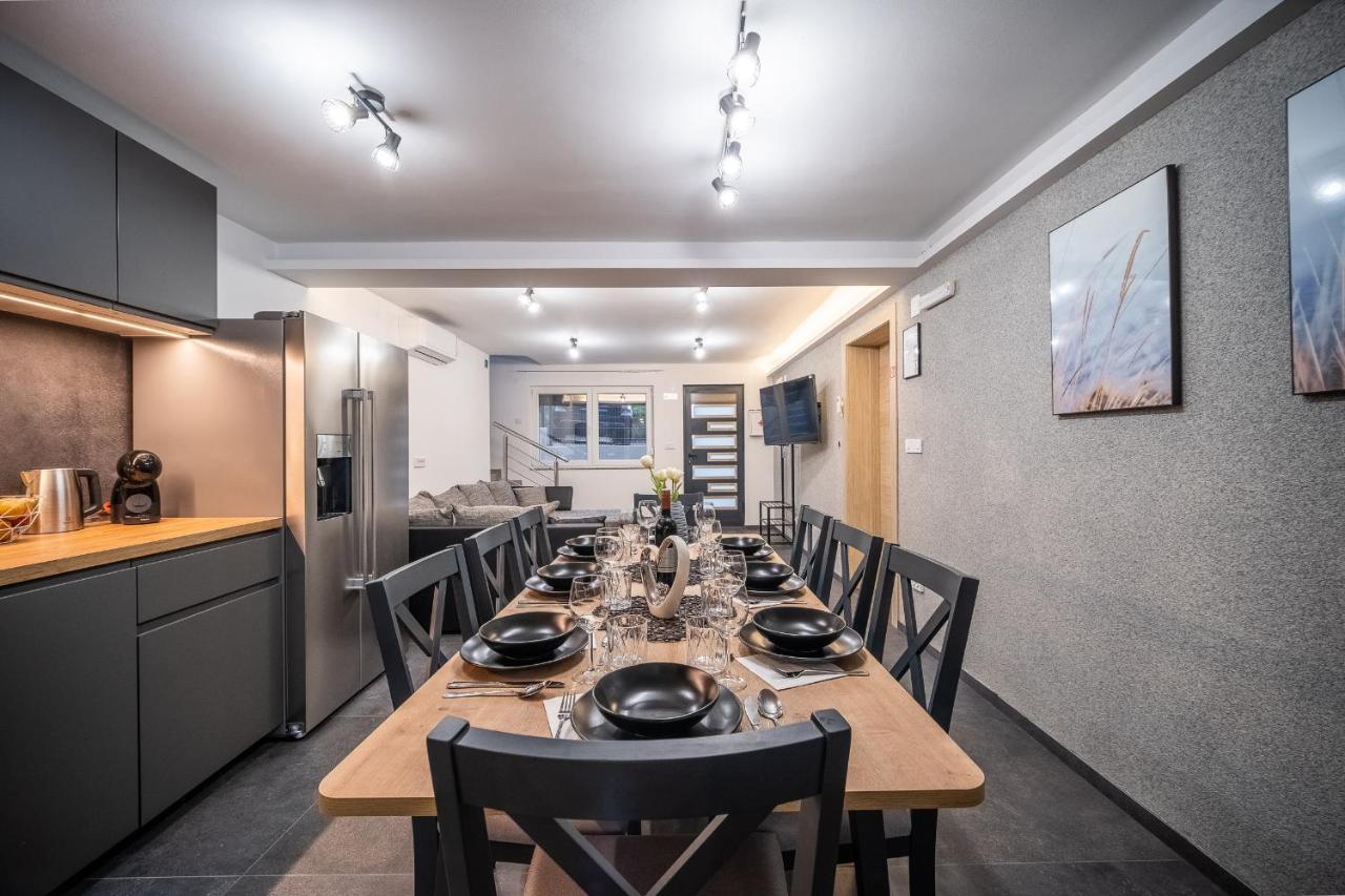 Villa Nesa - Beautiful Guest House At Continental Croatia With Outdoor Swimming Pool, Sauna And 3 Bedrooms Plaski Luaran gambar